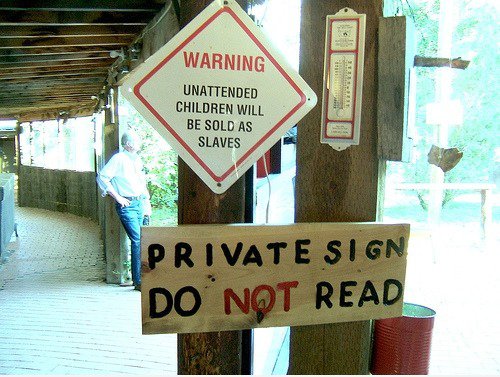 Private sign