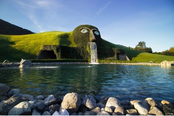 Amazing ... House?