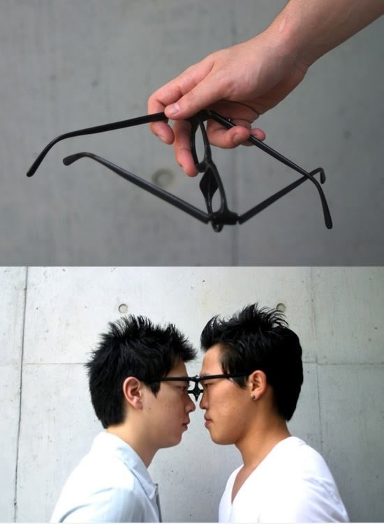 Eye Contact Glasses