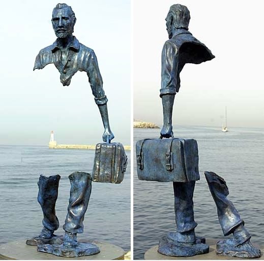 Ehrfürchtig Sculpture
