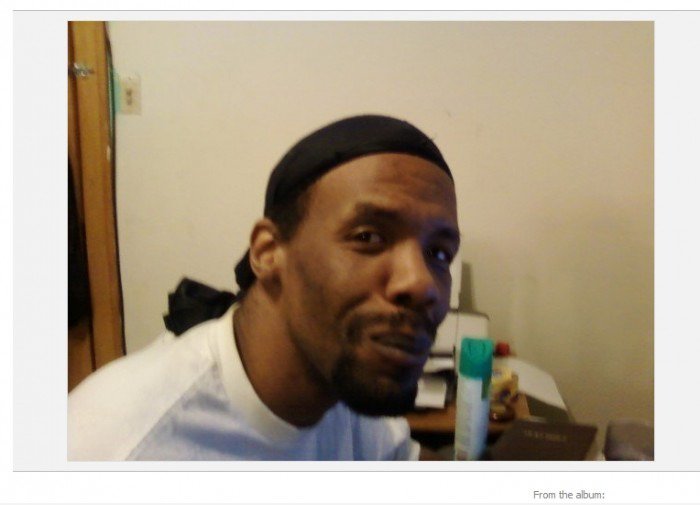Team Fortress 2 Demoman hat Facebook.