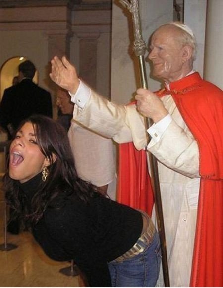 Papst in den Himmel?