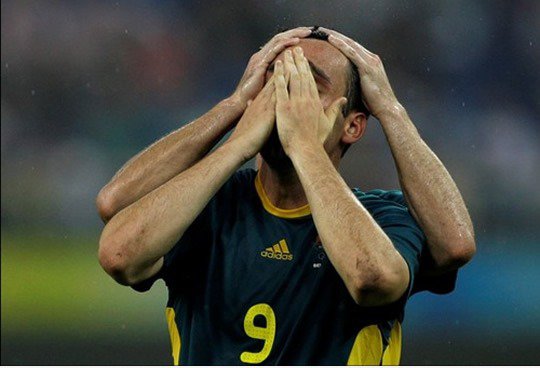 Kein Wunder, dass du "hand ball"