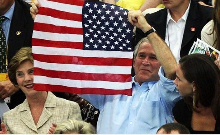 Wie die Flagge richtig zu halten