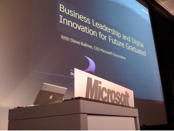 CEO von Microsoft mit ...