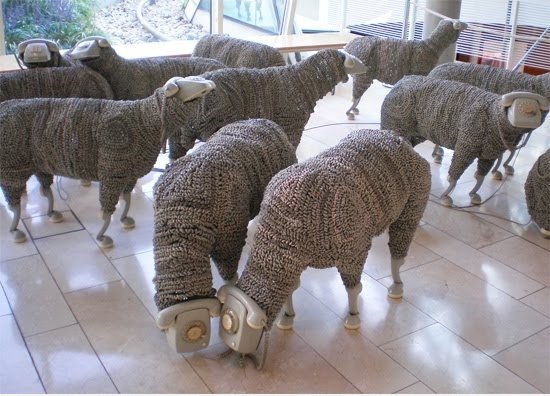 RING! RIIIING! .... Hallo? .... BAAAAAAAAAAAA