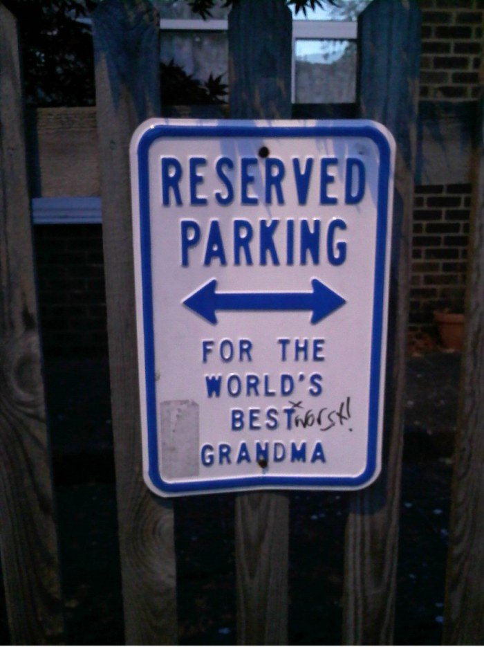 Award für Best Worst Grandma Preis geht an ......