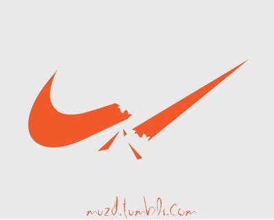 Gebrochene Nike Logo