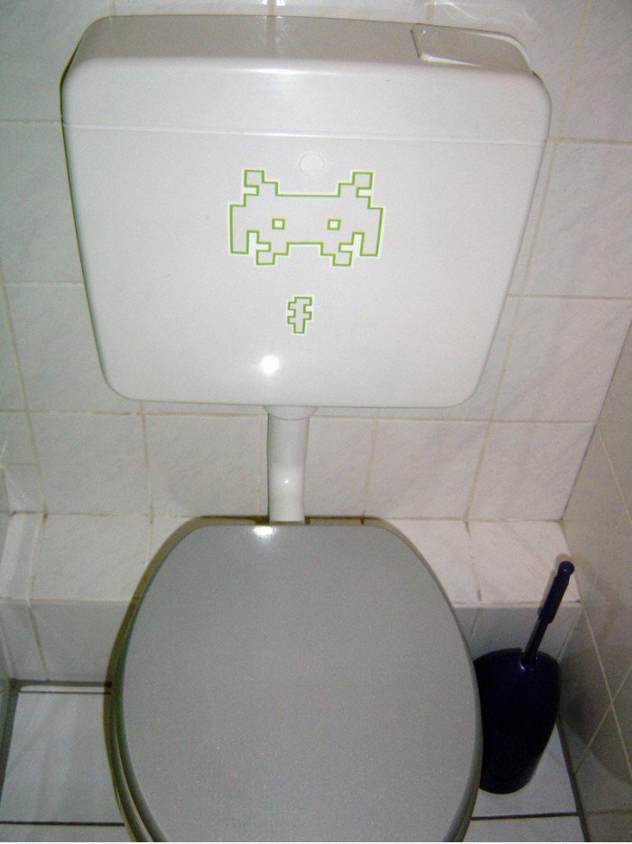 Raum Excreters