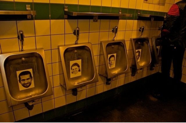 Schießen sein Gesicht