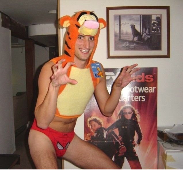 Costume Fail-