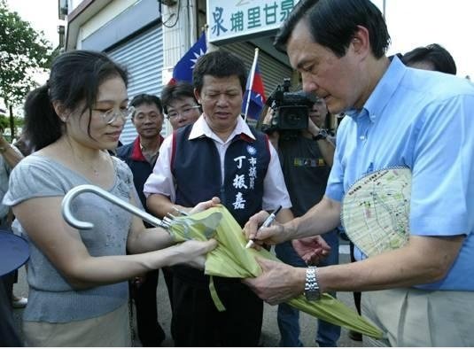 马 总统 被刺!