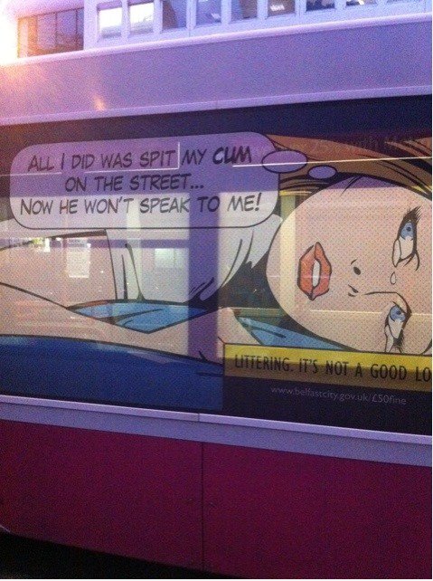 Einige kreative Vandalismus fügt immer einer Werbekampagne