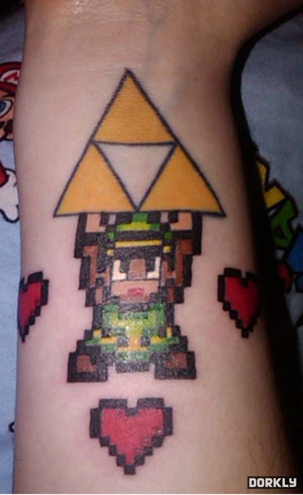 Es ist ein Affe in einem grünen Kleid hält eine fraktale Dreieck