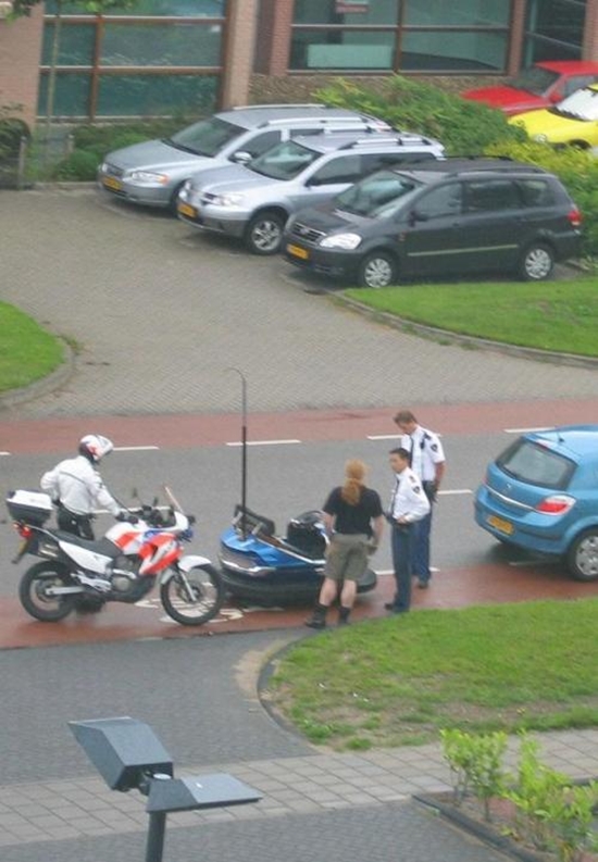 Führerschein und Fahrzeugpapiere bitte - WinFail Bild