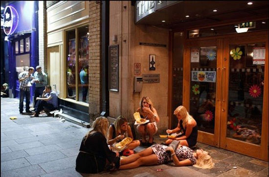 hungry and drunkneed a place to crash
