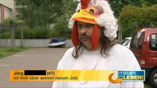 Ist froh über seinen neuen Job - Mitten im Leben Bild