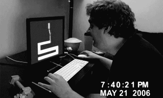 lacher booom das geht ein GIF