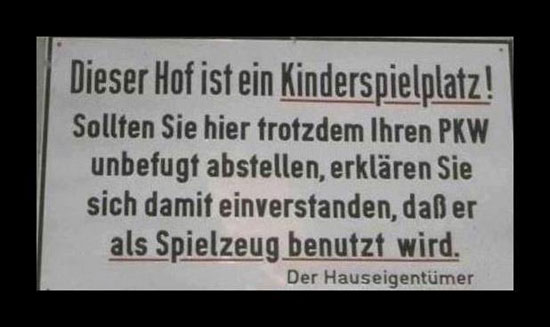 Lustiges Schild Kinderspielplatz