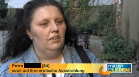 Petra nutzt ihre Vorzüge - Mitten im Leben Bild