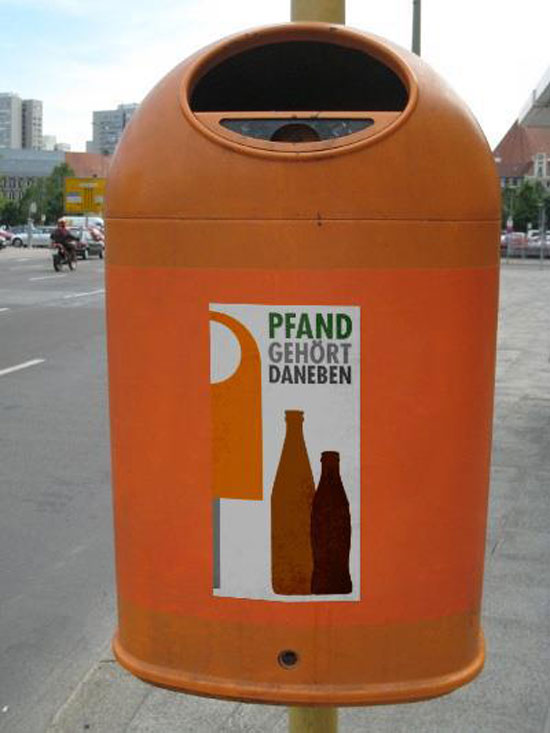 Pfand gehört daneben