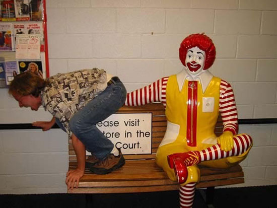 ronald mc donalds hand