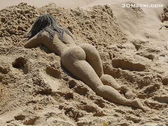 very realistic sexy sand art