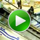 betrunken-auf-rolltreppe