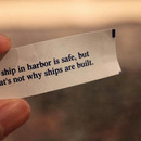 ein Schiff im Hafen ist sicher