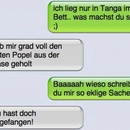 mit dem Tanga im Bett liegen