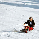 snowboard und schottenrock